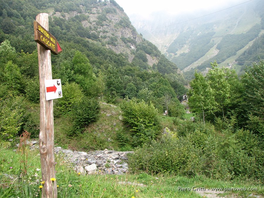 maslnaa-curo 158.jpg - Stiamo scendendo dal Sentiero per le cascate e per il rifugio Curò